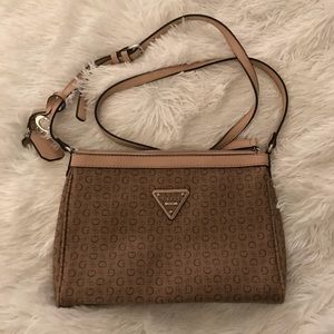 Guess Crossbody